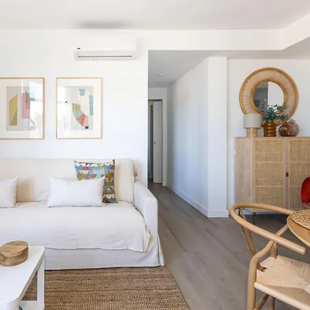 Frente A La Playa De Canteras S1